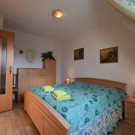 Snug Apartment In Kr Pelin Germany Klein Nienhagen Eksteriør bilde